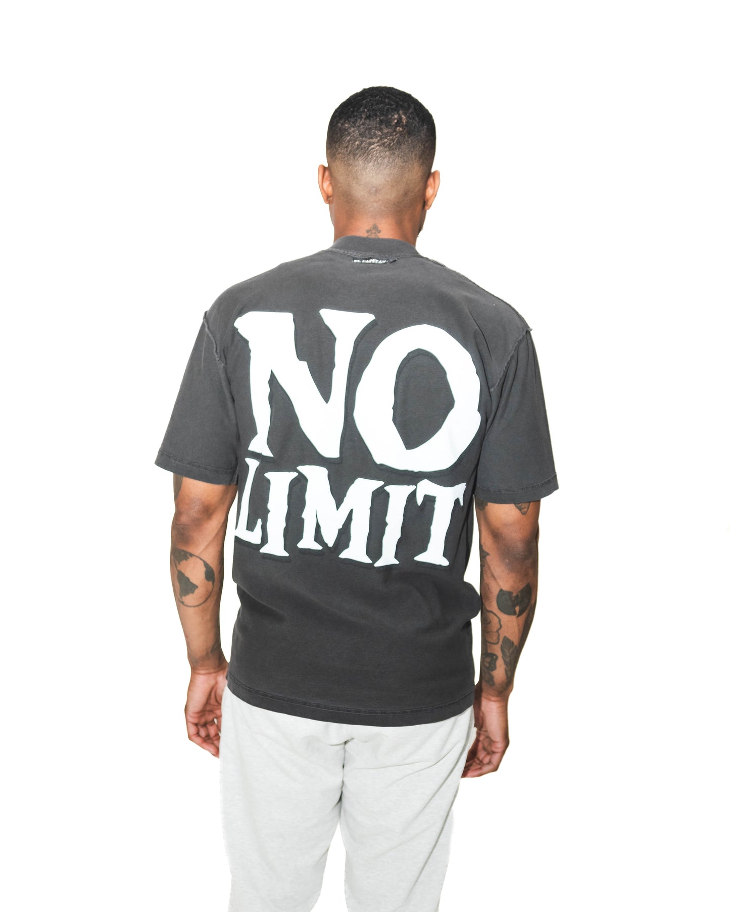 NO LIMIT TEE