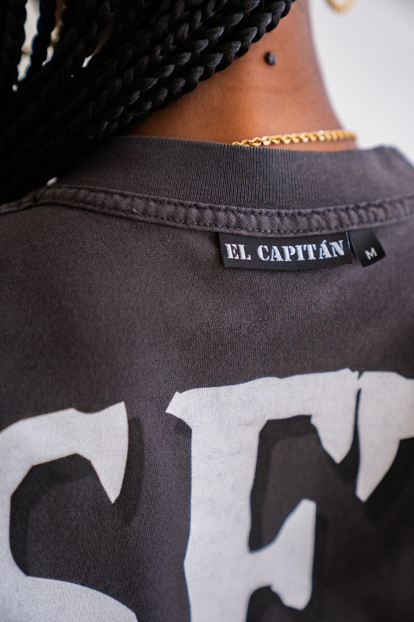 SET IT OFF TEE