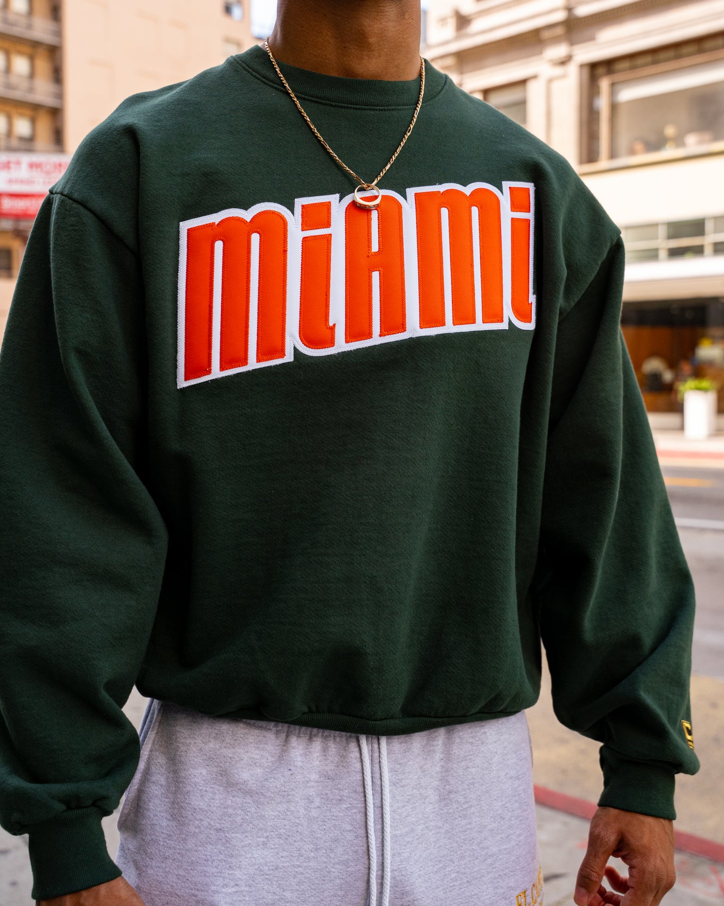 🐝 🅰️ 𝐋𝐄𝐀𝐃𝐄𝐑. [MIAMI] AUTHENTIC SWEATSHIRT