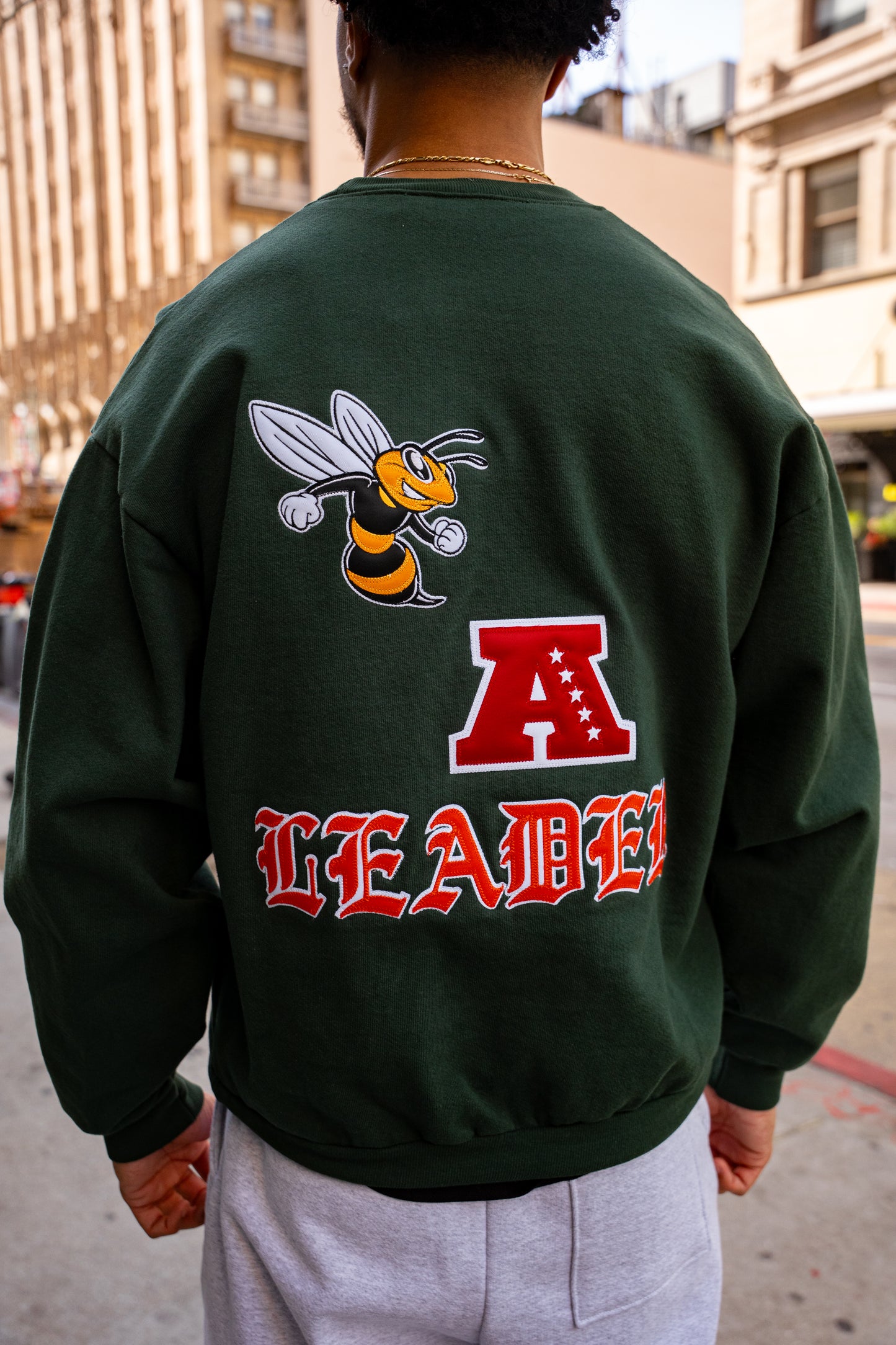 🐝 🅰️ 𝐋𝐄𝐀𝐃𝐄𝐑. [MIAMI] AUTHENTIC SWEATSHIRT