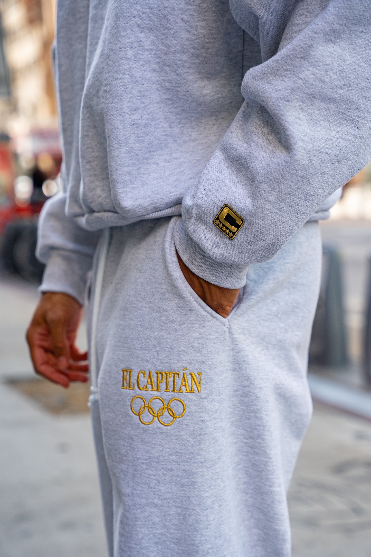 🐝 🅰️ 𝐋𝐄𝐀𝐃𝐄𝐑. [NEW YORK] AUTHENTIC SWEATSHIRT