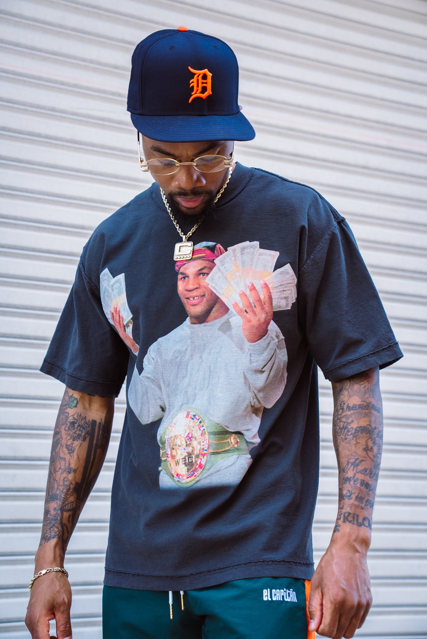 MO MONEY MO PROBLEMS TEE