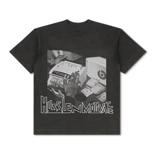 HUSSLE N MOTIVATE TEE